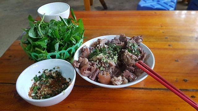 Nét nguyên sơ mang đậm bản sắc dân tộc ở phiên chợ lớn nhất Tây Bắc net nguyen so mang dam ban sac dan toc o phien cho lon nhat tay bac