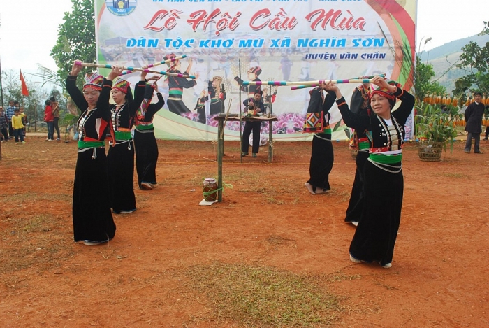 Dân tộc nào có họ tên là các loài động thực vật? dan toc nao co ho ten la cac loai dong thuc vat