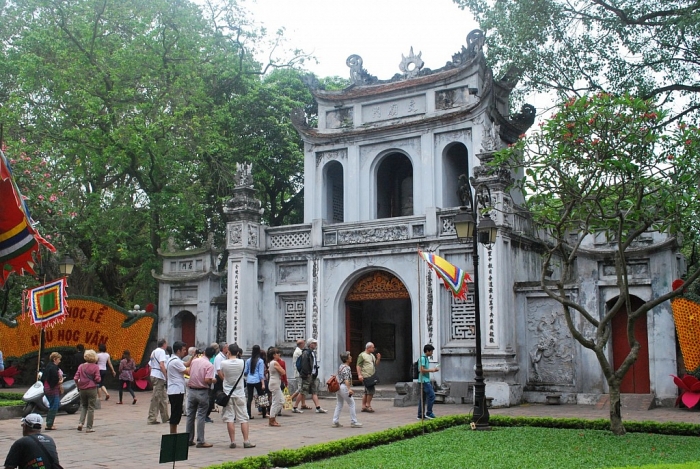 Bia tiến sĩ tại Văn Miếu - Quốc Tử Giám được xây dựng từ khi nào? bia tien si tai van mieu quoc tu giam duoc xay dung tu khi nao