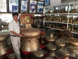 gioi nha giau san tan hang o de tom than duoc ban linh dan ong