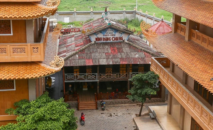Ngôi chùa ở Sài Gòn giữ 4 kỷ lục Việt Nam ngoi chua o sai gon giu 4 ky luc viet nam