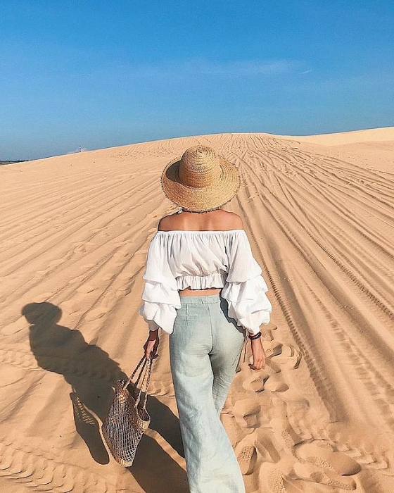 Khám phá Bàu Trắng – nơi được mệnh danh là “sa mạc Sahara ở Việt Nam” kham pha bau trang noi duoc menh danh la sa mac sahara o viet nam