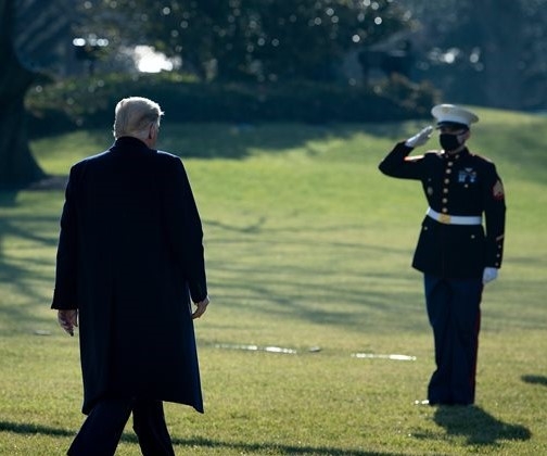 Ông Trump cảnh báo Big Tech sẽ chia rẽ nước Mỹ Ông Trump cảnh báo lạnh lùng với Big Tech