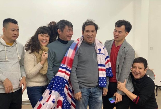 Hậu trường các 'Táo' chuẩn bị cho buổi chầu trời đêm 30 Tết Hậu trường các 'Táo' chuẩn bị cho buổi chầu trời đêm 30 Tết