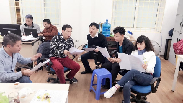 Hậu trường các 'Táo' chuẩn bị cho buổi chầu trời đêm 30 Tết Hậu trường các 'Táo' chuẩn bị cho buổi chầu trời đêm 30 Tết