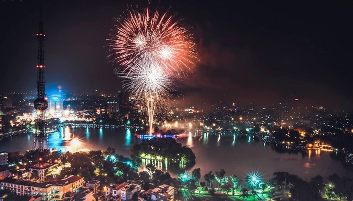 Hà Nội được bắn pháo hoa tại một điểm đêm giao thừa Hà Nội được bắn pháo hoa tại một điểm vào đêm giao thừa