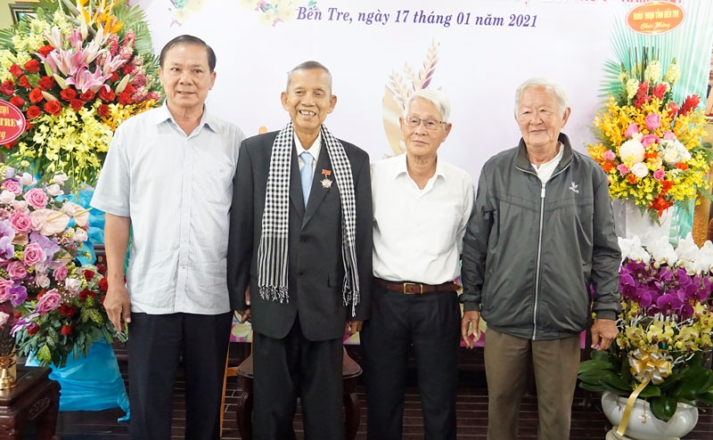 TƯỜNG THUẬT: Lễ tang cấp Nhà nước nguyên Phó Thủ tướng Trương Vĩnh Trọng TƯỜNG THUẬT: Lễ tang cấp Nhà nước nguyên Phó Thủ tướng Trương Vĩnh Trọng