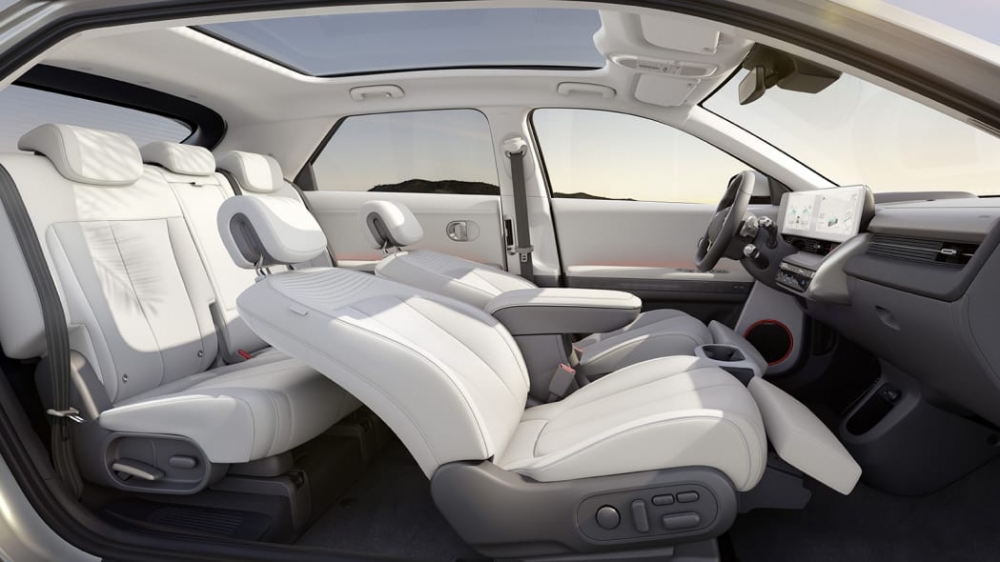 Có gì bên trong SUV điện Hyundai Ioniq 5 sắp ra mắt? Có gì bên trong SUV điện Hyundai Ioniq 5 sắp ra mắt?