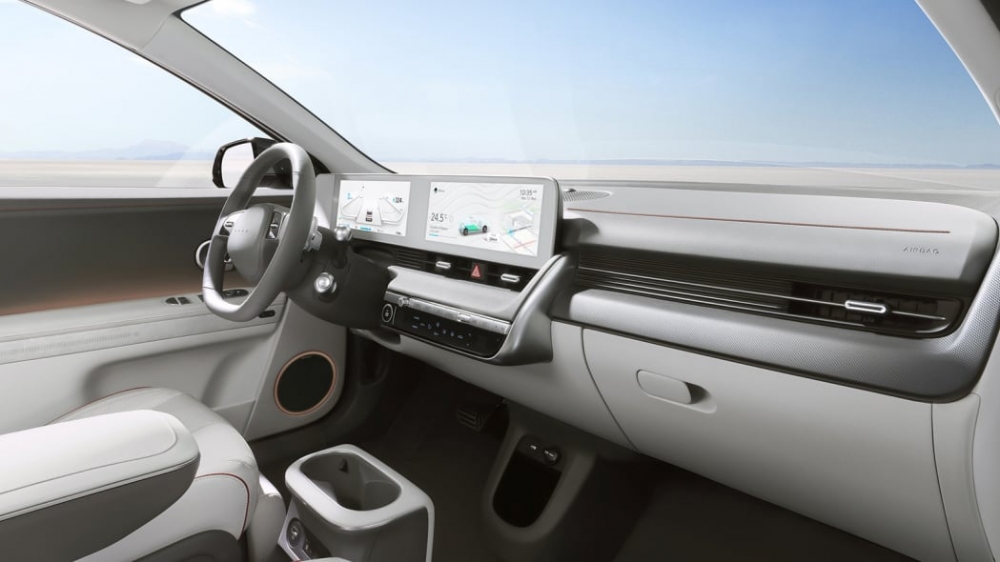 Có gì bên trong SUV điện Hyundai Ioniq 5 sắp ra mắt? Có gì bên trong SUV điện Hyundai Ioniq 5 sắp ra mắt?