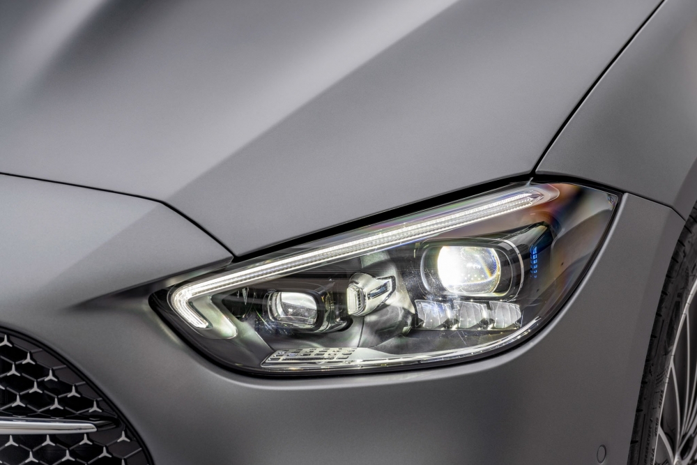 Mercedes-Benz C-Class ấn tượng với đánh lái bánh sau Mercedes-Benz C-Class thế hệ mới gây ấn tượng với khả năng đánh lái bánh sau