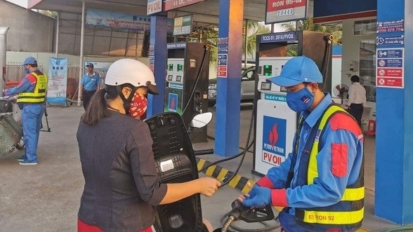 Giá xăng ngày mai sẽ giảm sau chuỗi tăng hơn 1 năm? Giá xăng ngày mai sẽ giảm sau hơn một năm tăng?