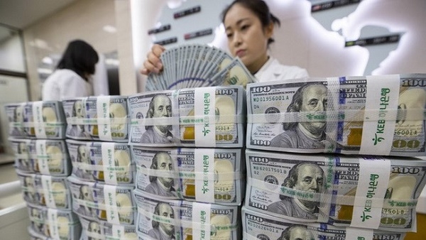 Tỷ giá ngoại tệ hôm nay (2/12): Tỷ giá ngoại tệ hôm nay (2/12): USD lại đi ngang, Euro tăng gần 300 đồng