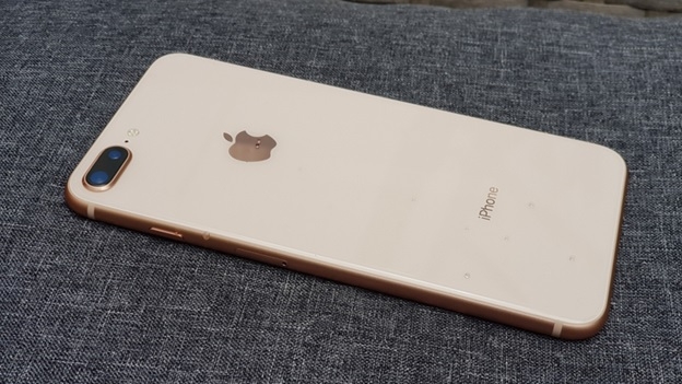 Loạt smartphone sang chảnh tặng bạn gái ngày 8/3