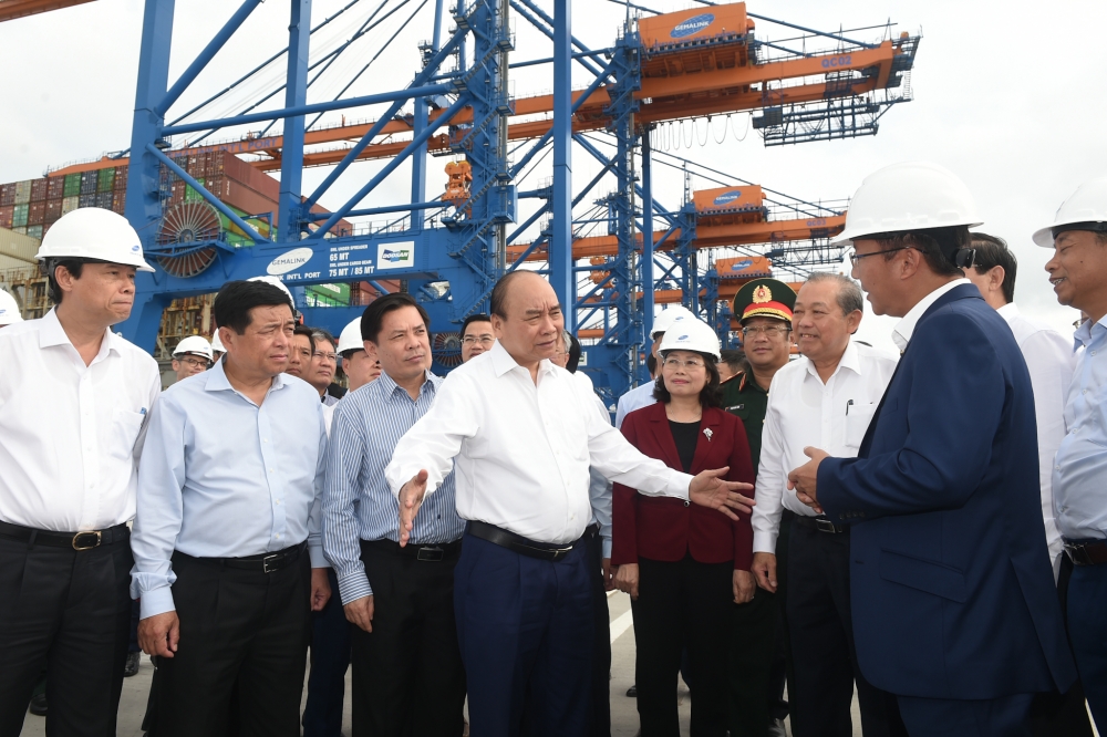 Thủ tướng Nguyễn Xuân Phúc kiểm tra “cửa ngõ giao thương phía Nam” Thủ tướng Nguyễn Xuân Phúc kiểm tra “cửa ngõ giao thương phía Nam”