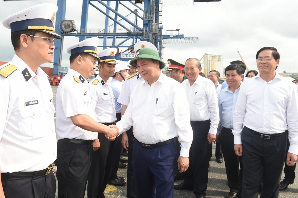Thủ tướng Nguyễn Xuân Phúc kiểm tra “cửa ngõ giao thương phía Nam” Thủ tướng Nguyễn Xuân Phúc kiểm tra “cửa ngõ giao thương phía Nam”