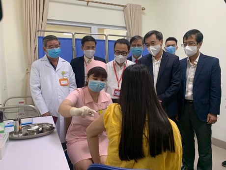 Tiêm thử nghiệm vaccine COVID-19 Covivac cho 30 người trong tuần này Tiêm thử nghiệm vaccine COVID-19 Covivac cho 30 người trong tuần này