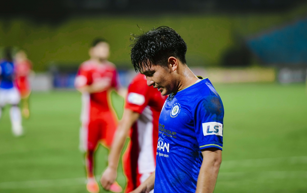 Hà Nội FC trượt dài với khủng hoảng khi thua bạc nhược Viettel Hà Nội FC trượt dài với khủng hoảng khi thua Viettel