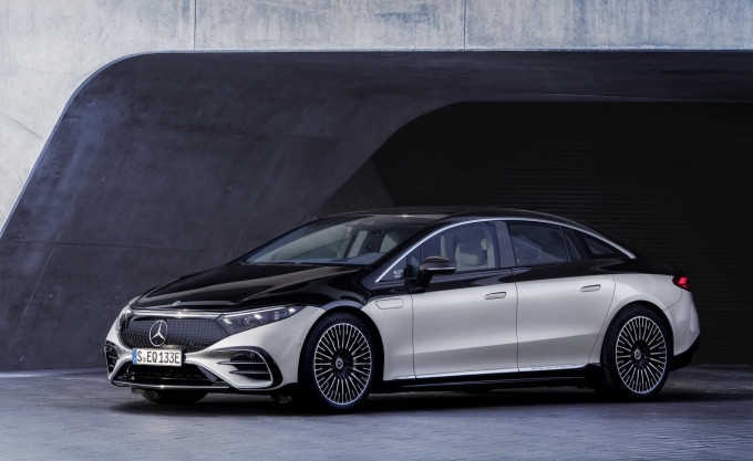 Xe điện hạng sang Mercedes-Benz EQS có gì khiến người dùng trầm trồ? Mercedes-Benz EQS lộ diện, Maybach phiên bản thuần điện