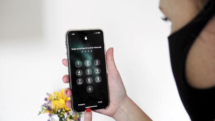 apple cai tien chuc nang face id ma khong can thao khau trang