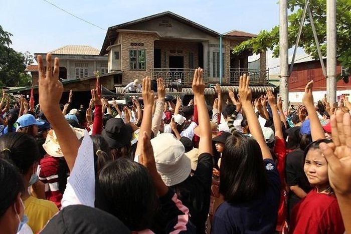 Vì sao Myanmar cấm truyền hình vệ tinh? Vì sao Myanmar cấm truyền hình vệ tinh?
