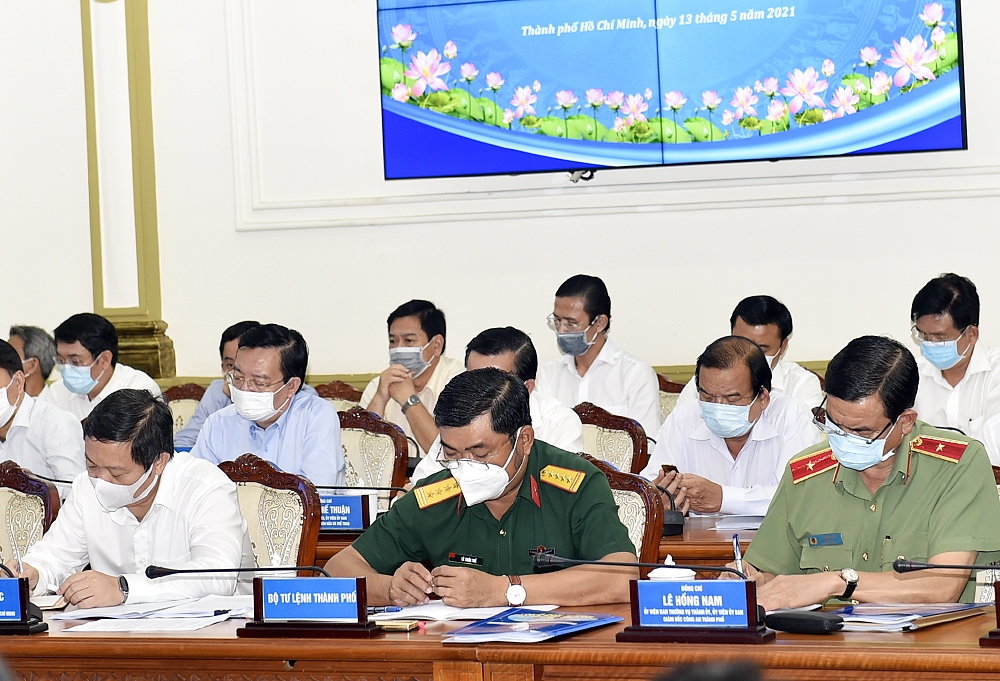 TPHCM cần chuyển từ bị động, chờ đợi sang tự lực tự cường, phát triển mạnh mẽ trên mọi lĩnh vực TPHCM cần chuyển từ bị động, chờ đợi sang tự lực tự cường, phát triển mạnh mẽ trên mọi lĩnh vực
