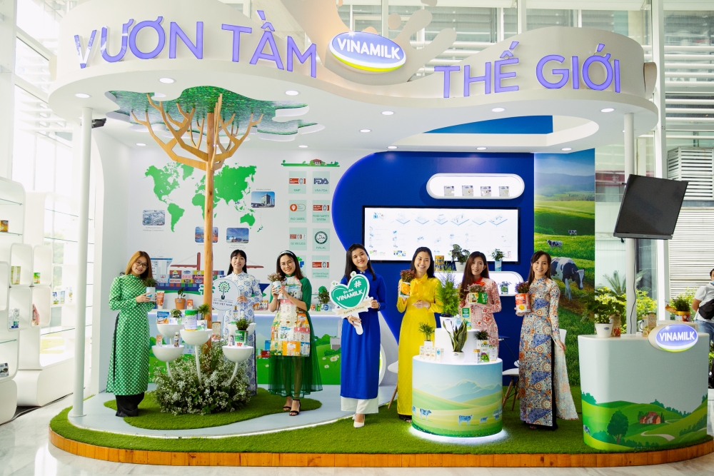 Vinamilk là nhà tuyển dụng được yêu thích nhất ngành hàng tiêu dùng nhanh Vinamilk là nhà tuyển dụng được yêu thích nhất ngành hàng tiêu dùng nhanh