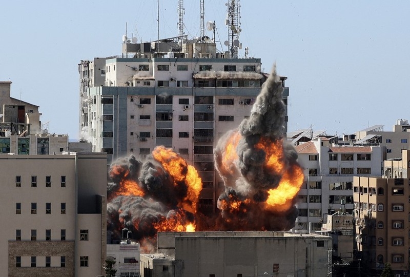 Israel đánh bom phá hủy nhà thủ lĩnh Hamas tại Dải Gaza Israe phá 'tan' nhà thủ lĩnh Hamas tại Dải Gaza