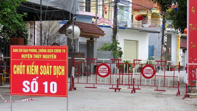 Hải Phòng: Dừng các hoạt động ăn uống tại cửa hàng, người dân không ra khỏi nhà từ 22h đến 5h Hải Phòng: Dừng các hoạt động ăn uống tại cửa hàng, người dân không ra khỏi nhà từ 22h đến 5h