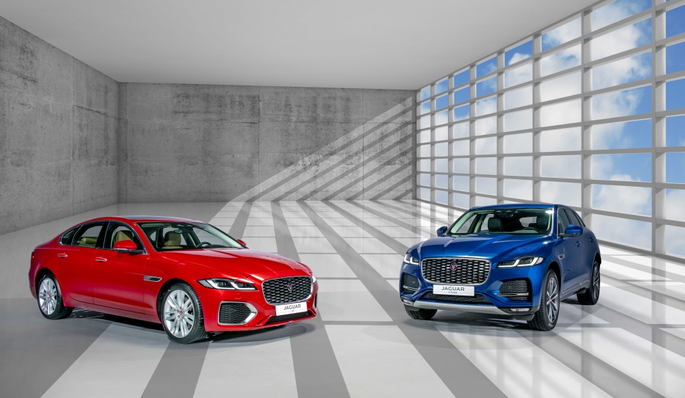 Jaguar XF mới được giới thiệu: Đẹp, sang trọng và luôn kết nối Jaguar XF mới được giới thiệu: Đẹp, sang trọng và luôn kết nối