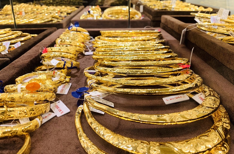Giá vàng Giá vàng hồi phục khi đồng USD và Bitcoin lao dốc