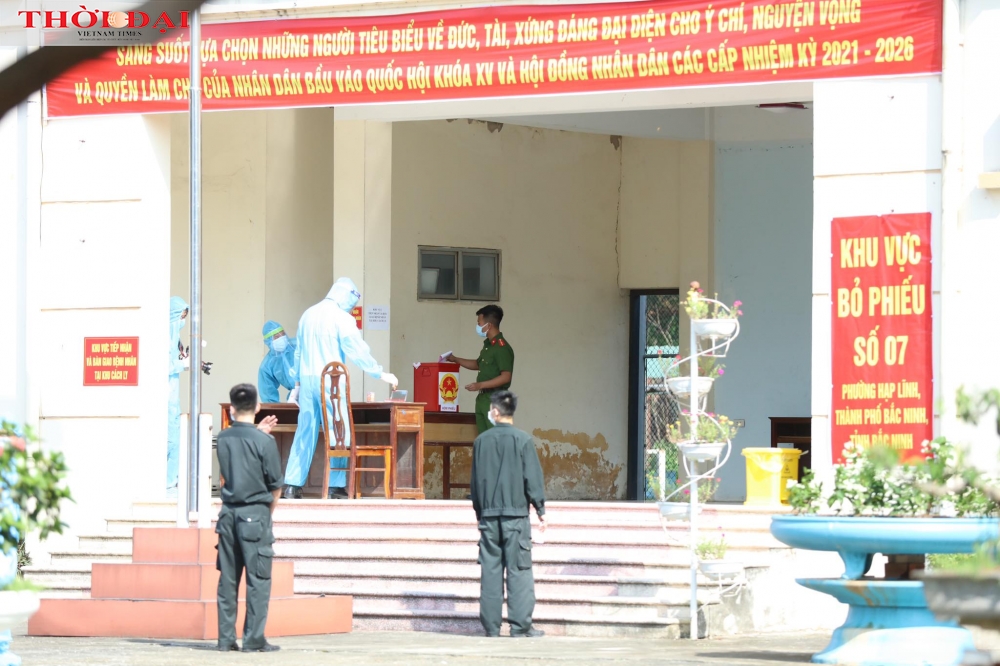 Bắc Ninh: Lực lượng vũ trang, y bác sĩ đi bầu cử sớm để ứng phó dịch COVID-19