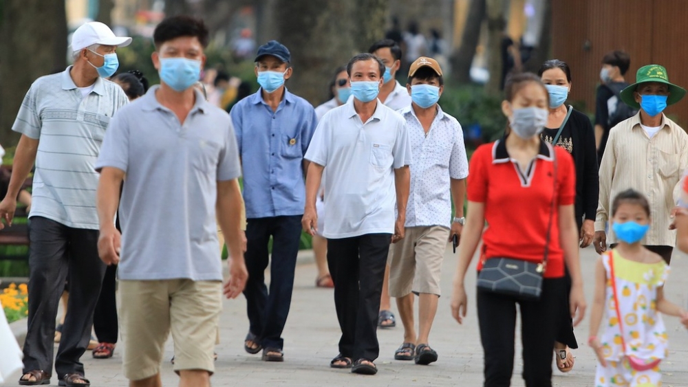 Hà Nội: Người dân bắt buộc phải đeo khẩu trang và ra khỏi nhà khi thực sự cần thiết Hà Nội: Người dân bắt buộc phải đeo khẩu trang và ra khỏi nhà khi thực sự cần thiết