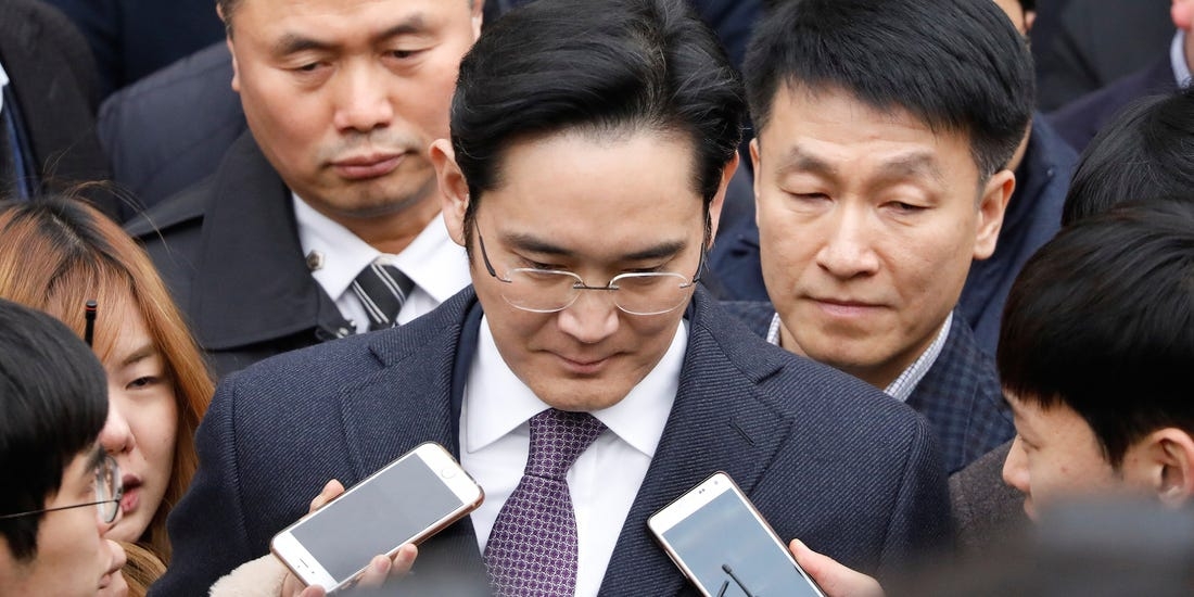 Vừa ra tù, người thừa kế Samsung tiếp tục vướng vòng lao lý nguoi thua ke tap doan samsung tiep tuc vuong vong lao ly