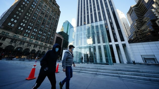 5 đại gia công nghệ mất 270 tỷ USD do cổ phiếu sụt giảm Apple, Facebook cùng nhiều đại gia mất 270 tỷ USD vì COVID-19