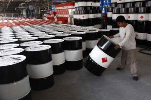 Giá xăng dầu hôm nay 8/8: Giá xăng dầu hôm nay 8/8: Dầu thô nhận tín hiệu tiêu cực