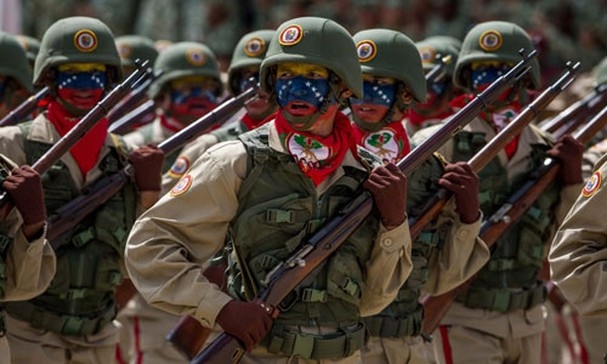 Gạt Mỹ sang một bên, Nga sẵn sàng giúp đỡ vũ khí cho Venezuela Nga sẵn sàng giúp đỡ vũ khí cho Venezuela