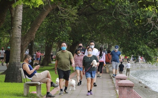 Hà Nội mở lại các hoạt động thể dục, thể thao ngoài trời Hà Nội mở lại các hoạt động thể dục, thể thao ngoài trời