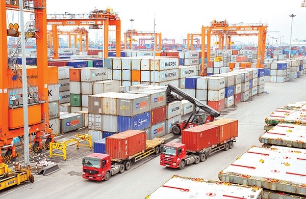 Xuất nhập khẩu giảm 1,3%, tiếp tục chịu tác động từ COVID-19 7 tháng đầu năm xuất khẩu sang Mỹ đạt gần 38 tỷ USD