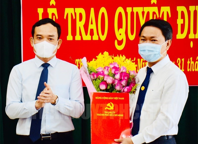 TP. HCM bổ nhiệm 4 cán bộ cấp quận, huyện TP. HCM bổ nhiệm 4 cán bộ cấp quận, huyện