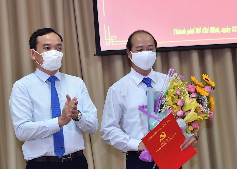 TP. HCM bổ nhiệm 4 cán bộ cấp quận, huyện TP. HCM bổ nhiệm 4 cán bộ cấp quận, huyện