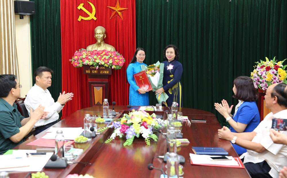Hà Nội bổ nhiệm 3 nhân sự Đảng đoàn Hà Nội điều động, bổ nhiệm mới 3 nhân sự tại Quận Hà Đông, Hội Nông dân và BQL Các khu công nghiệp