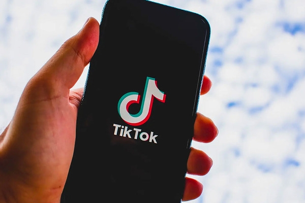 Nhà Trắng đề nghị Microsoft thoái vốn TikTok tại Trung Quốc TikTok phải 'bán mình' cho Microsoft và phải bán nhanh