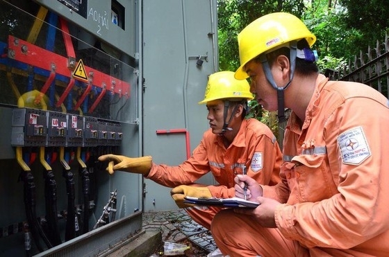 Bộ Công thương yêu cầu EVN đáp ứng đủ điện những tháng cuối năm