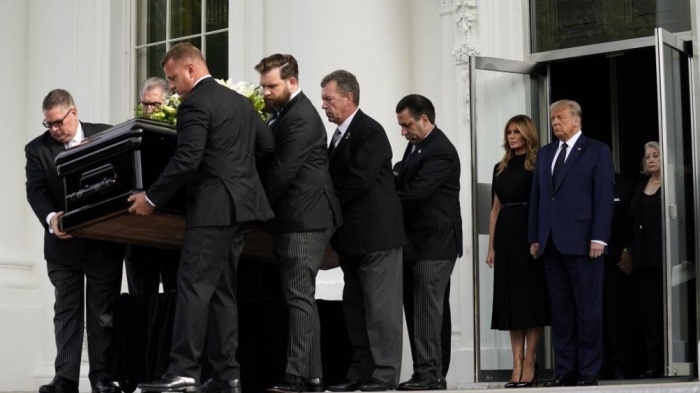 Tổng thống Trump tổ chức lễ tưởng niệm cho em trai tại Nhà Trắng Tổng thống Trump tổ chức lễ tưởng niệm cho em trai tại Nhà Trắng