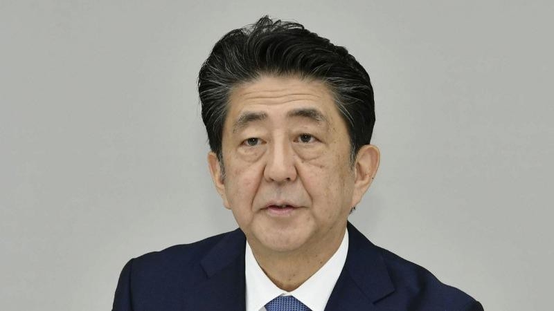 Thủ tướng Nhật Bản Shinzo Abe đến bệnh viện lần đầu sau khi từ chức Thủ tướng Nhật Bản Shinzo Abe đến bệnh viện sau tuyên bố từ chức