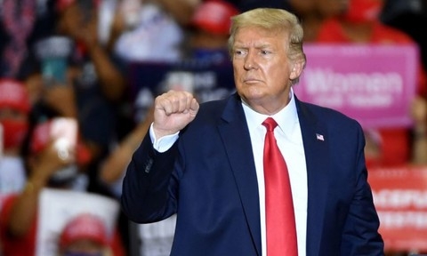 Tổng thống Trump 'mất hết bạn bè' từ khi nhậm chức Tổng thống Trump 'mất hết bạn bè' từ khi nhậm chức