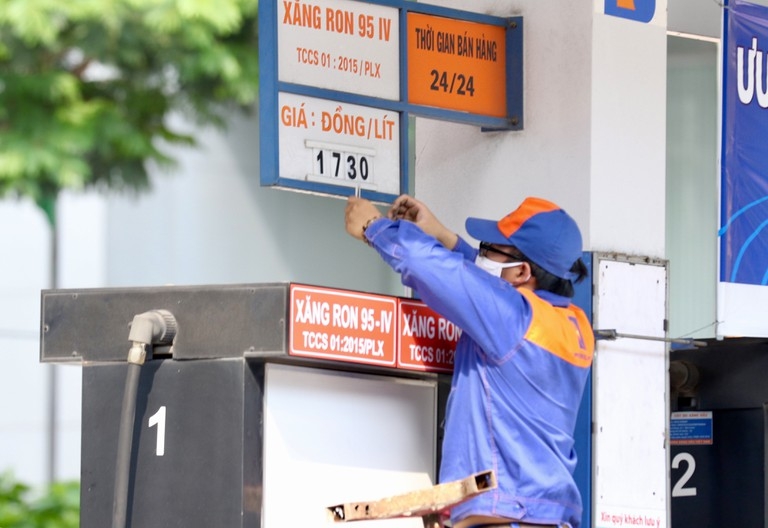 Giá xăng dầu hôm nay (19/11): Giá xăng dầu hôm nay (19/11): Dầu thô bắt đầu hồi phục