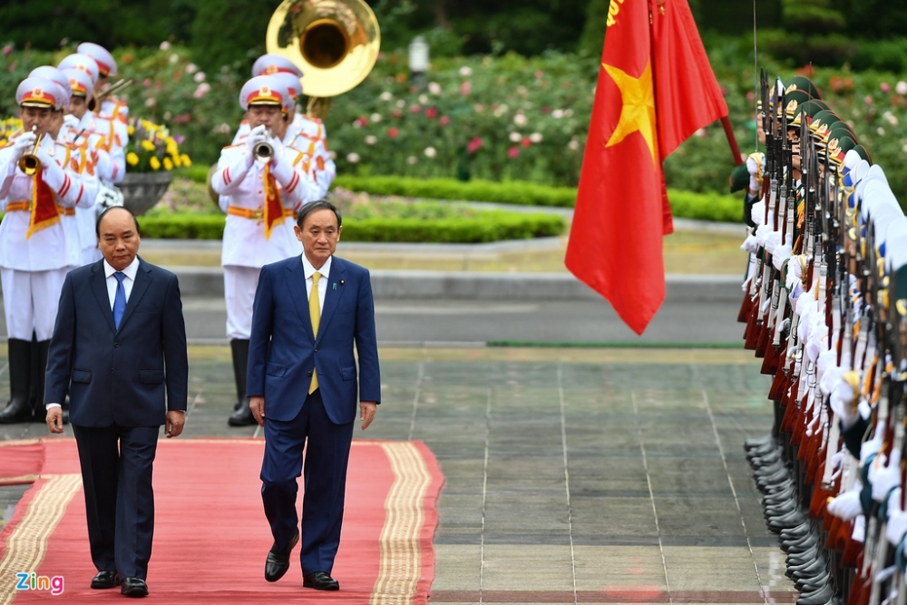 Thủ tướng Nguyễn Xuân Phúc đón tiếp Thủ tướng Nhật Bản Suga Yoshihide