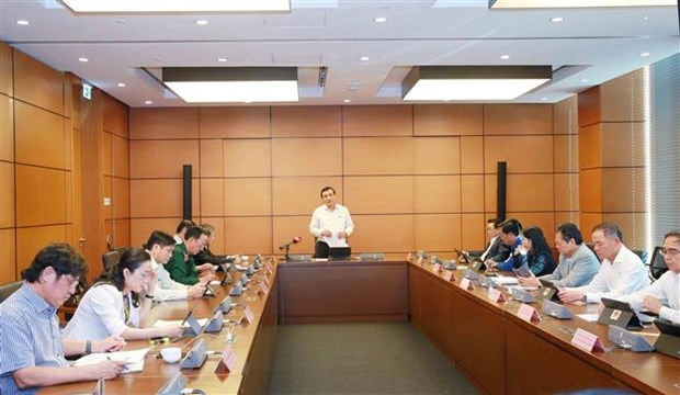 Tạo nền tảng vững chắc cho con đường phát triển của đất nước Tạo nền tảng vững chắc cho con đường phát triển của đất nước