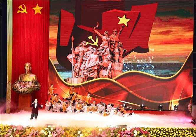 Tổng Bí thư, Chủ tịch nước: Đoàn kết làm nên sức mạnh vô địch của dân tộc Tổng Bí thư, Chủ tịch nước: Đoàn kết làm nên sức mạnh vô địch của dân tộc